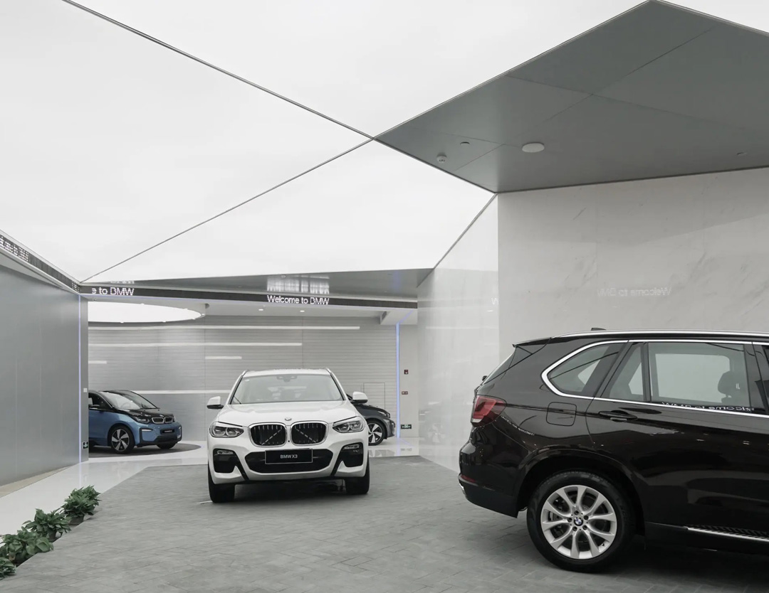 广州宝马4S店 BMW 4S dealership in Guangzhou