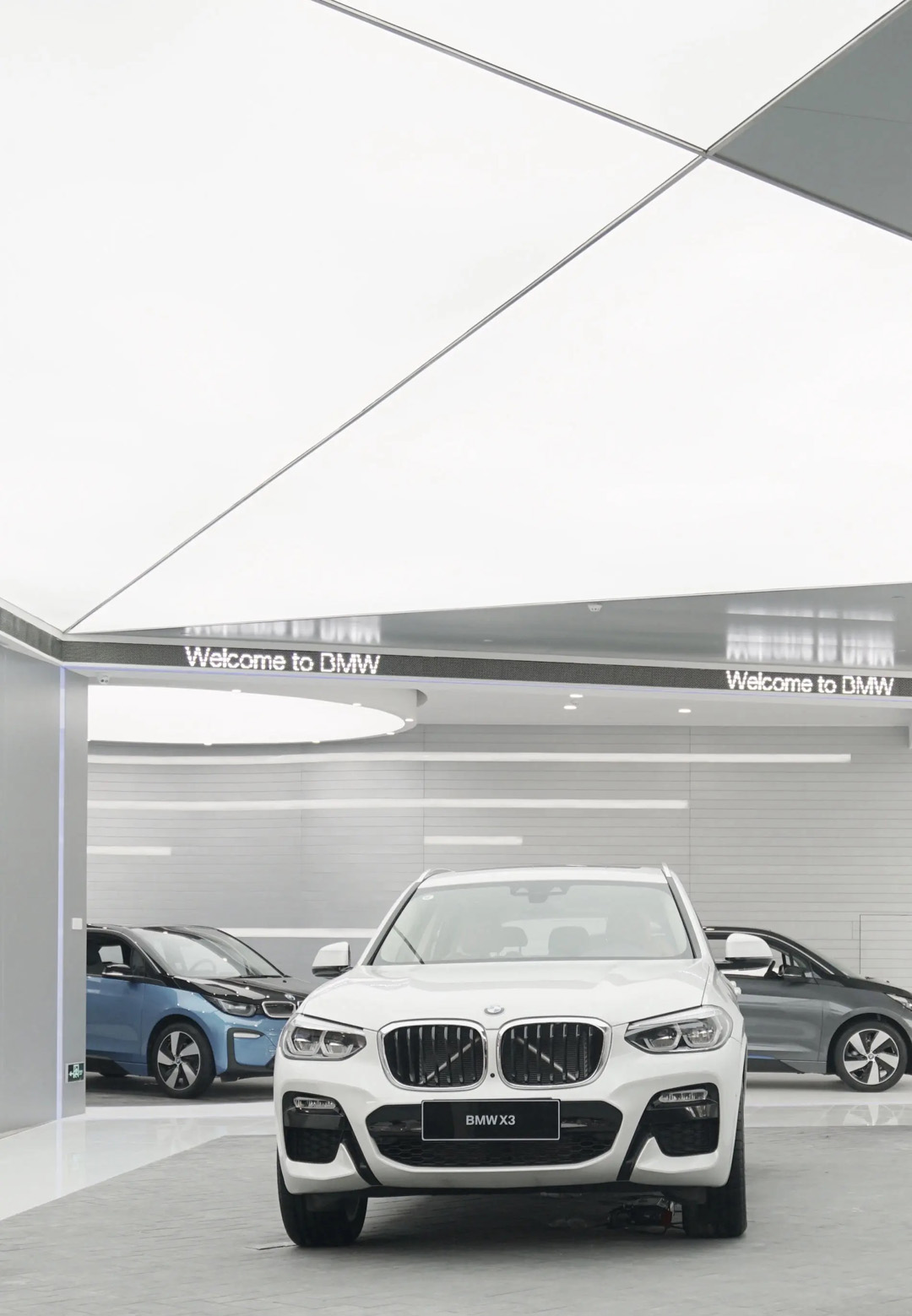广州宝马4S店 BMW 4S dealership in Guangzhou
