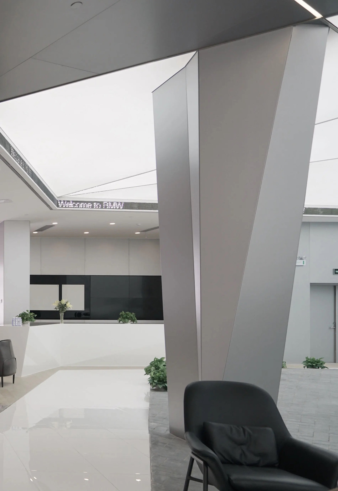 广州宝马4S店 BMW 4S dealership in Guangzhou